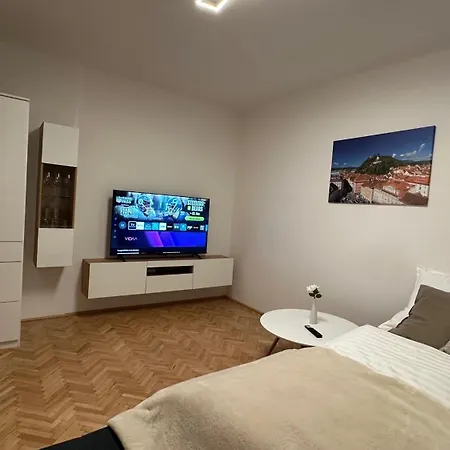 Murcity - Where Comfort Meets Flair شقة